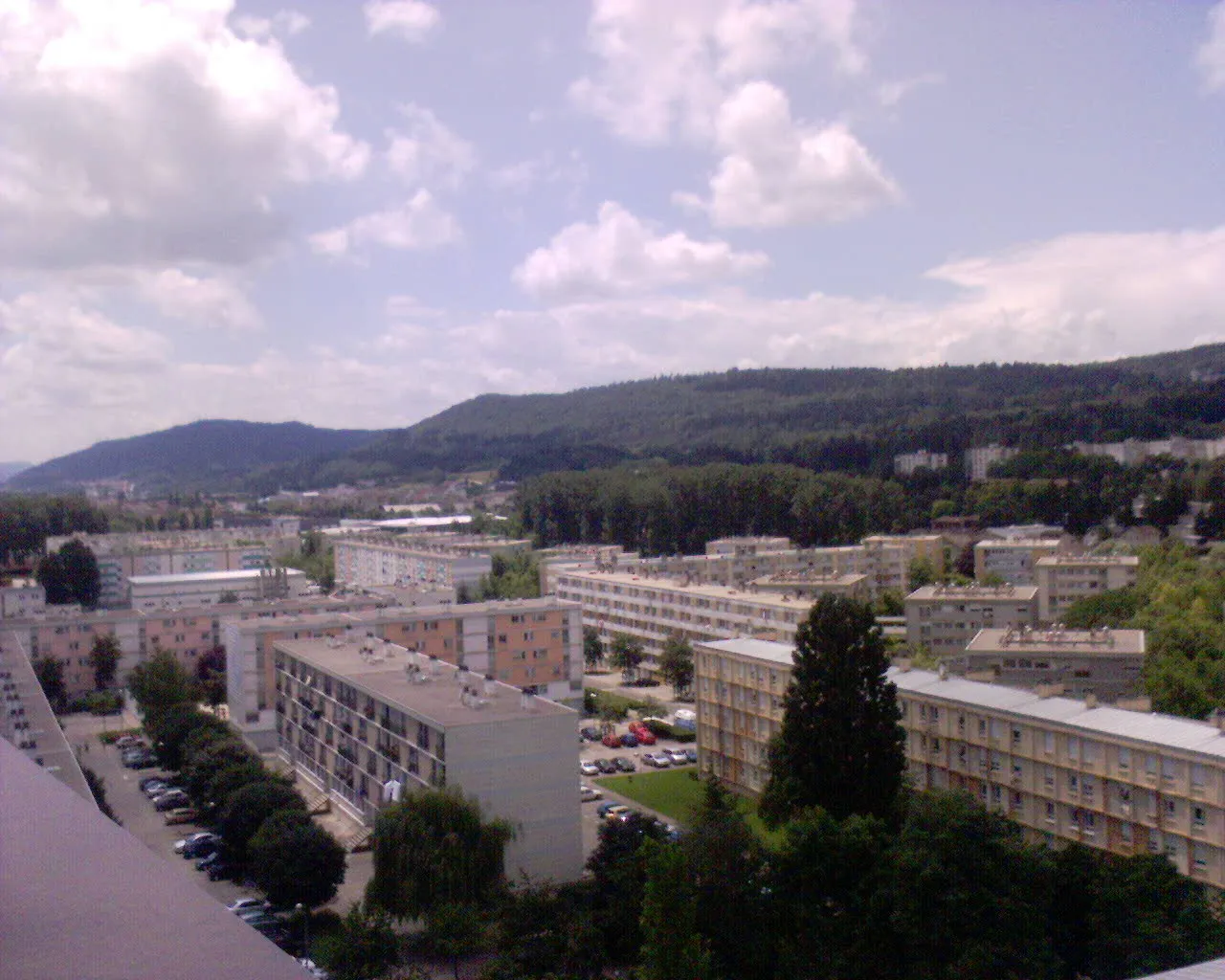 Le quartier de la Plaine à Oyonnax, où l'église a été bâtie au milieu des immeubles